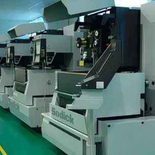 Slow wire electrical discharge machine